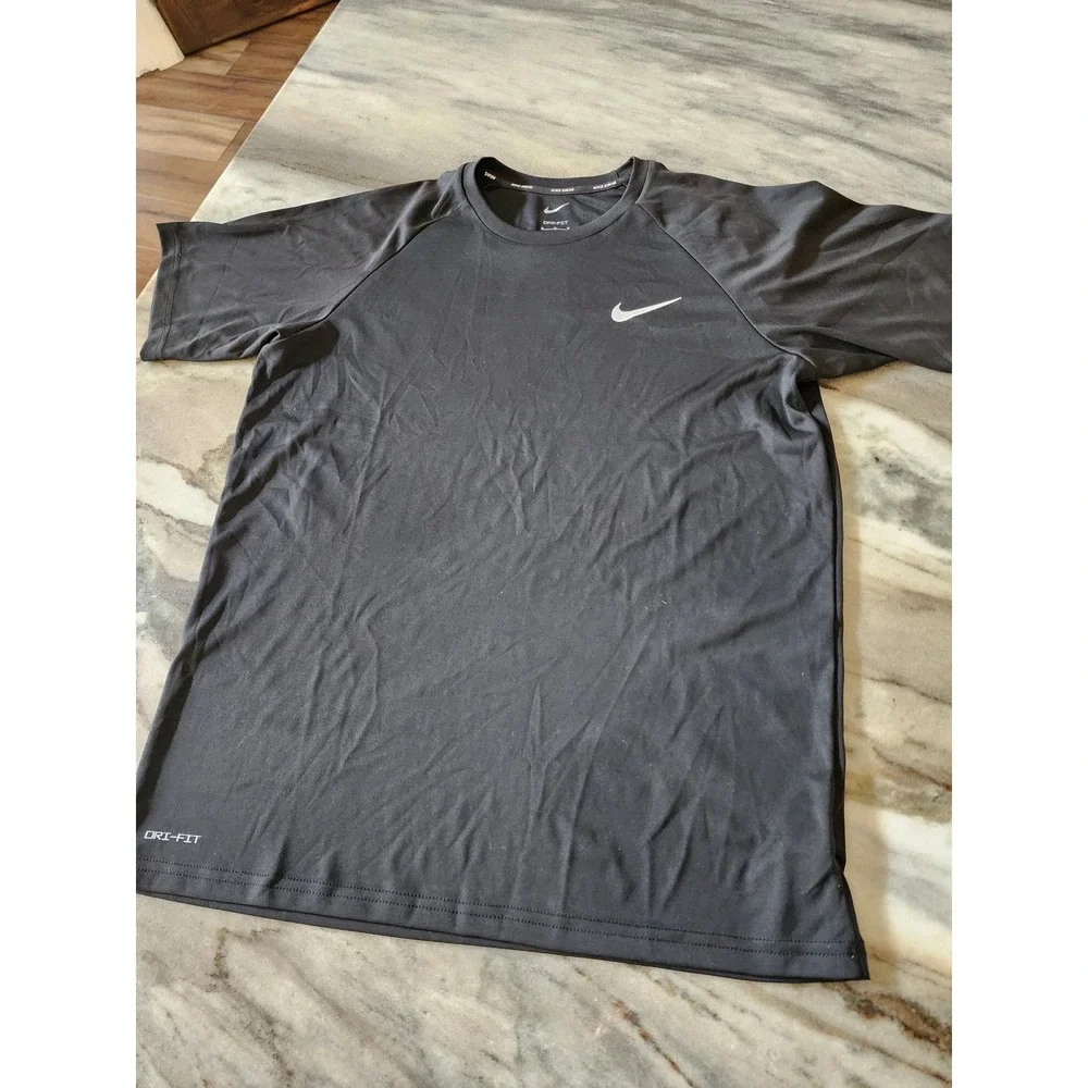 Nike Swim Mens Dri-FIT UPF 40+ Rash Guard Short Sleeve Shirt Black Medium